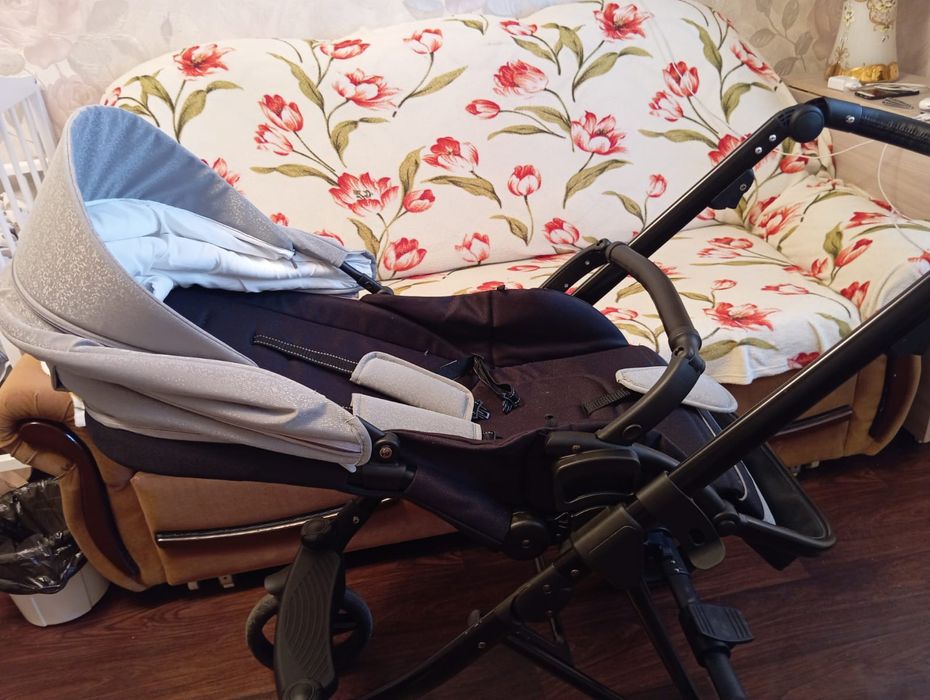 Продам коляску ining baby 2 в 1