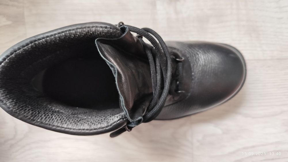 Продам СПЕЦ обувь