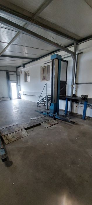 Închiriez spațiu comercial