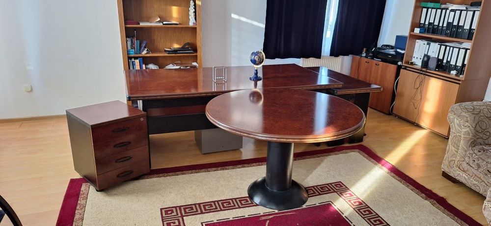 Продам стол руководителя