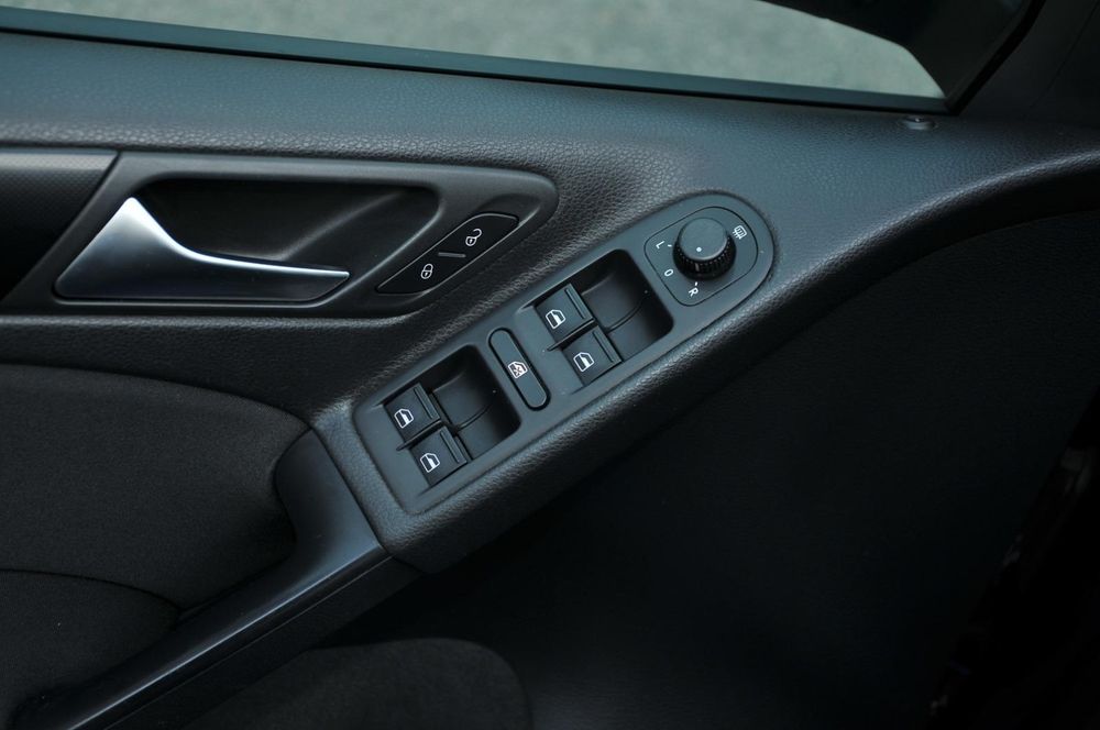 VOLKSWAGEN Golf 2009 — imagine 3
