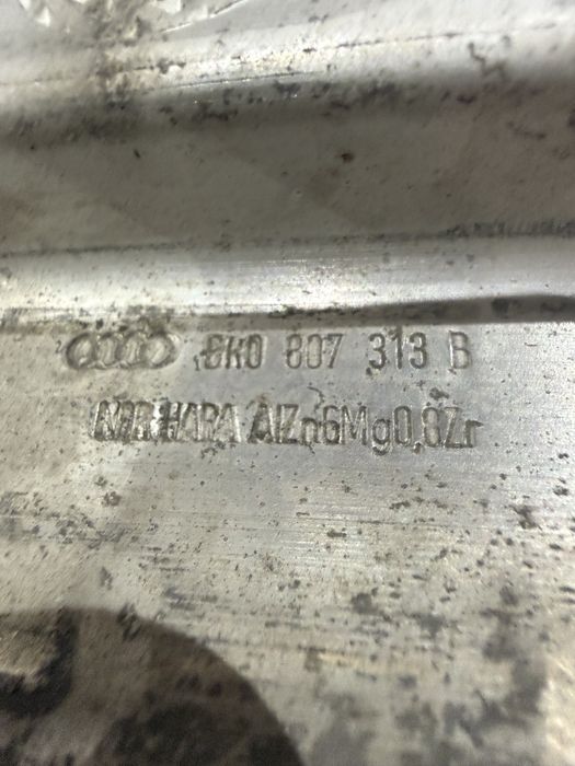 Греда задна броня Audi Q5 2011