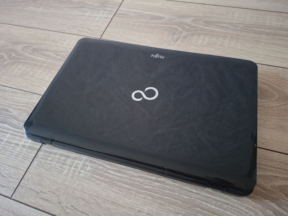Fujitsu AH531. Core i5.  Made in Germany