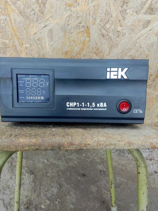 Стабилизатор напряжения