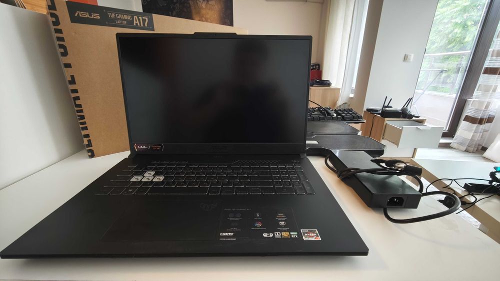 Геймърски лаптоп ASUS TUF A17/ RYZEN 7 6800H/ RTX 3070 / 16GB RAM / WINDOWS 11