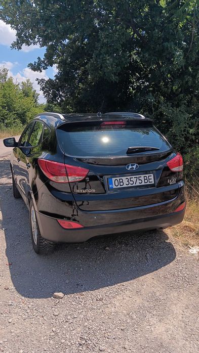 Hyundai ix35 - 124000 km.