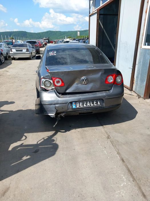 Dezmembrari VW Passat B6 1.9 TDI / Cod Motor BLS