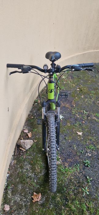 Vând bicicletă ARKUS