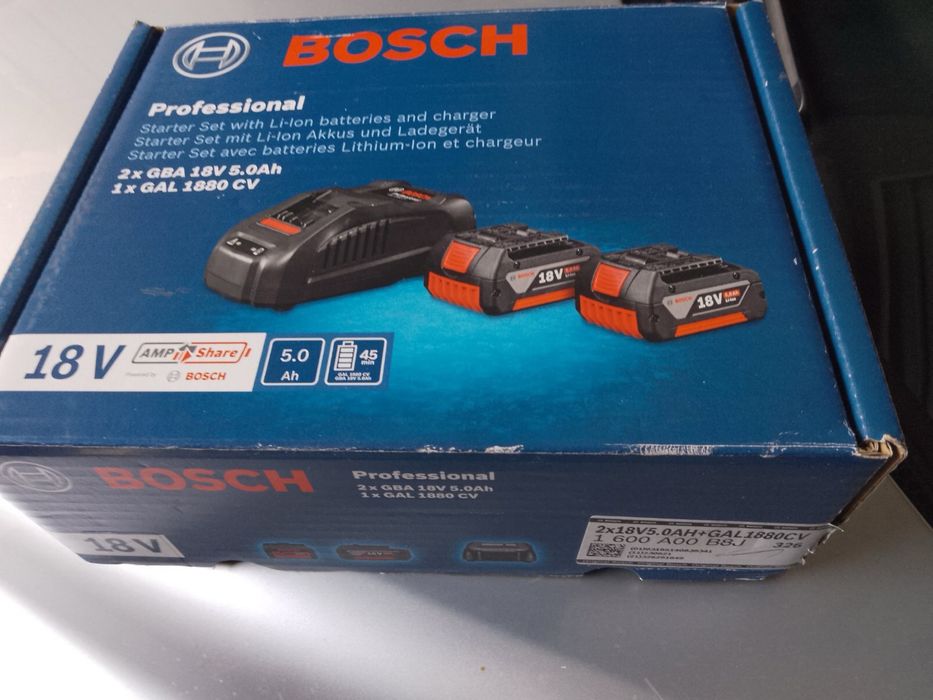 2 батерии и зарядно BOSCH , 2 X GBA 18V 5.0AH + GAL 1880 CV