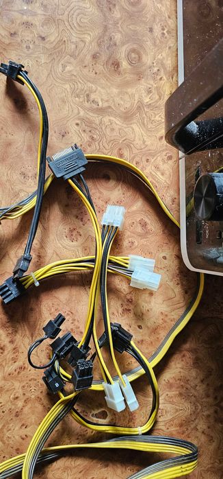 adaptor alimentare placa video pci-e 6 pini tata la 8 pini mama