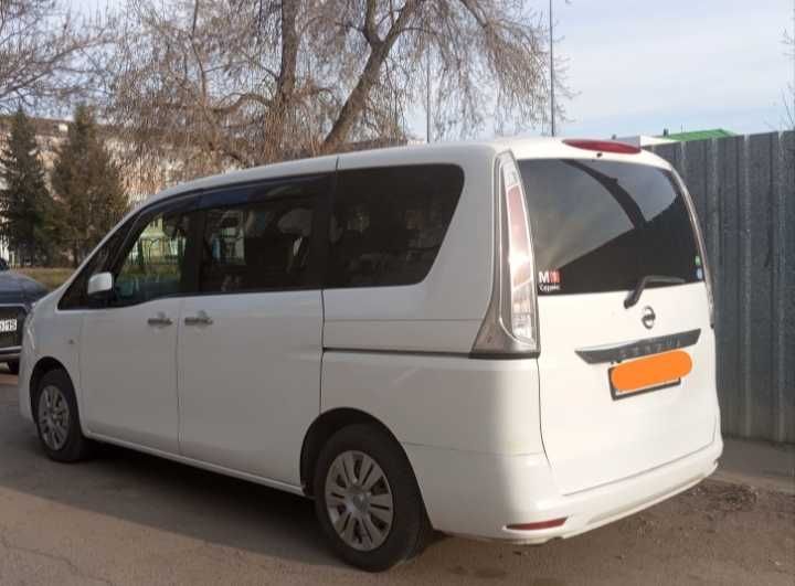 Продам  Nissan Serena 2012 г