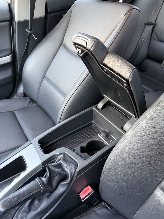 Bmw e90 320i 2005г.