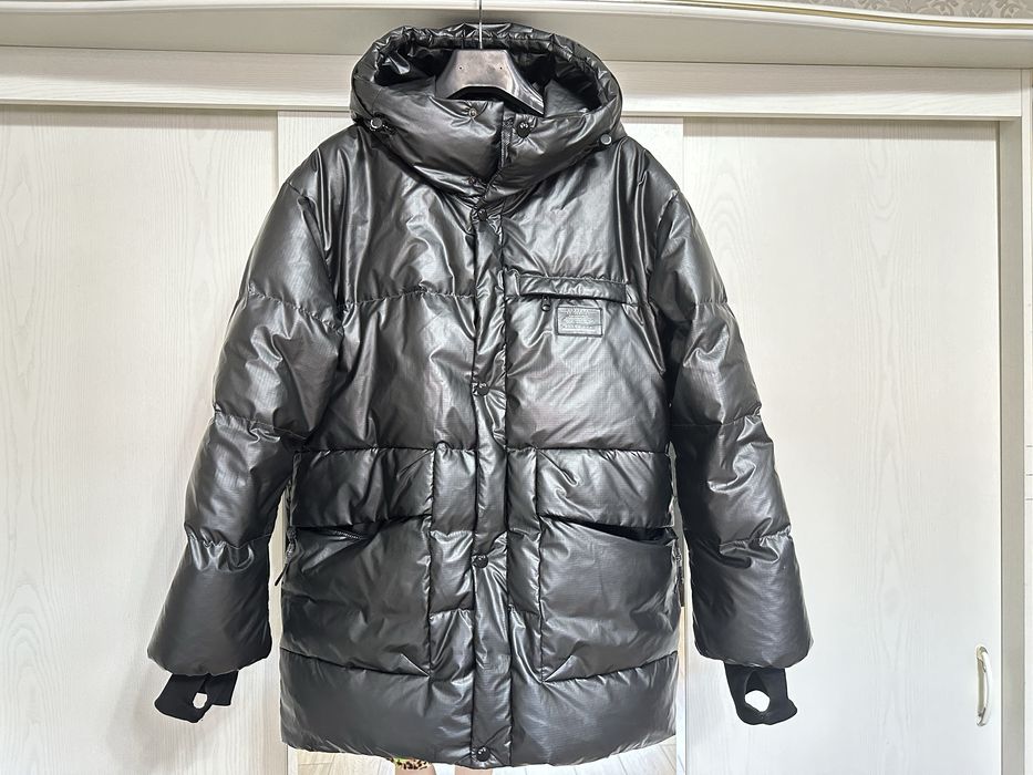 Продам зимнюю куртку пуховик на подростка