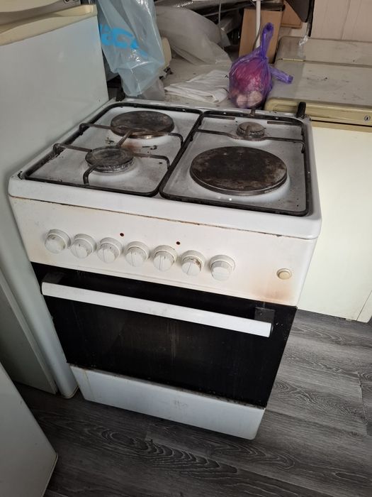 Газовая плита рабочая