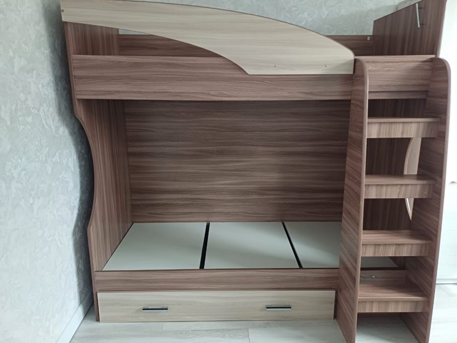 Кравать детский 2 этажный