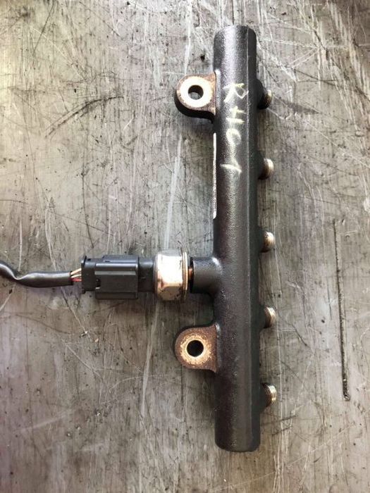 rampa injectoare peugeot 307 407 508 607 citroen c4 c5 2.0 hdi rh01