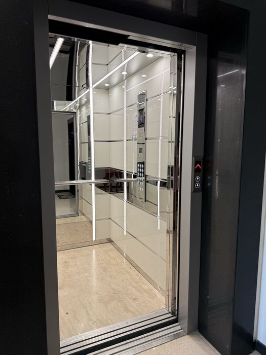 Продава се Тристаен апартамент в Варна, Бриз - 100 кв.м за 15 €/кв.м - Снимка #17