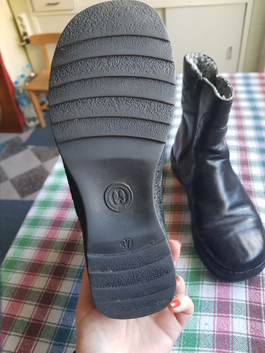 Ботуши от естествена кожа