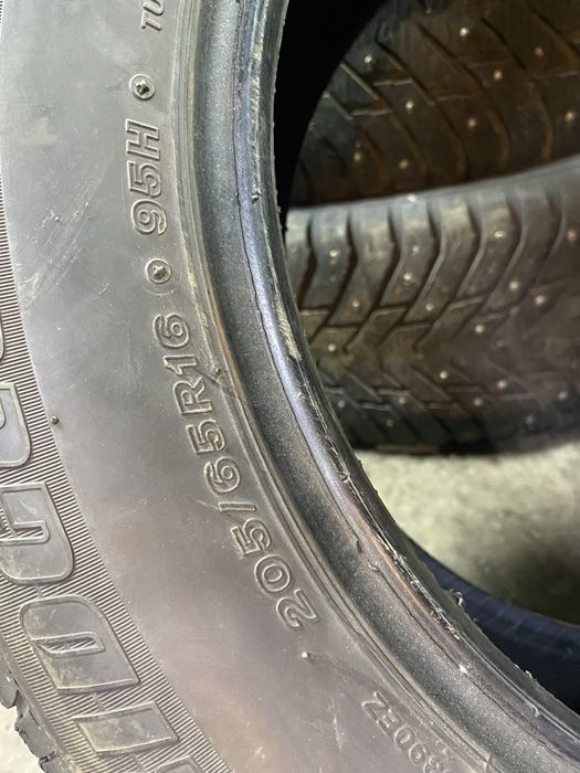 Бридстоне на 16. 205/65