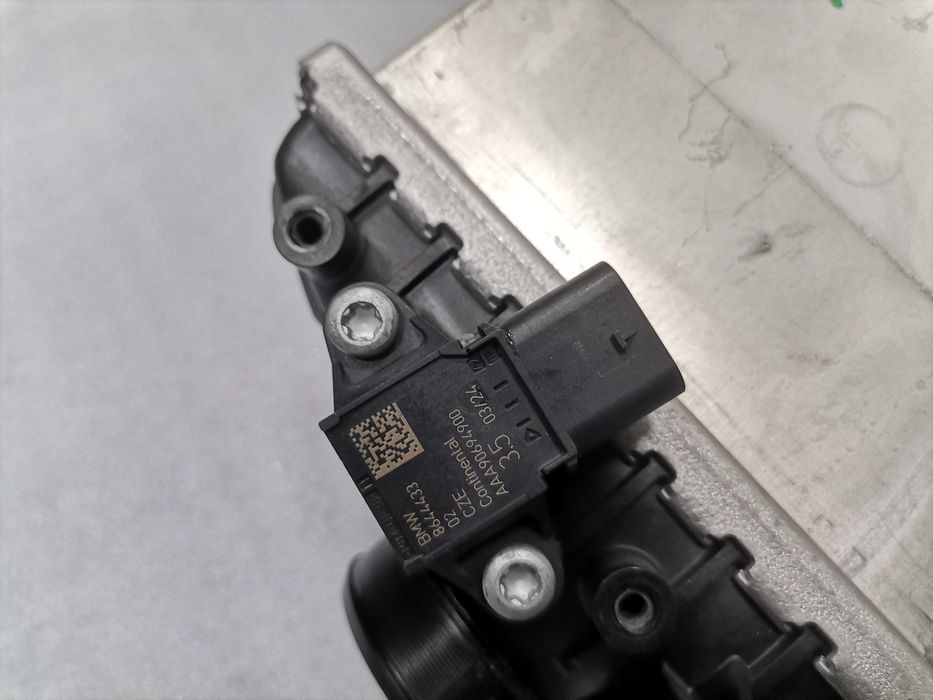 Нов 7852407 Интеркулер BMW F90 M5 F91 F92 F93 M8 F95 X5M F96 5-8 CYL