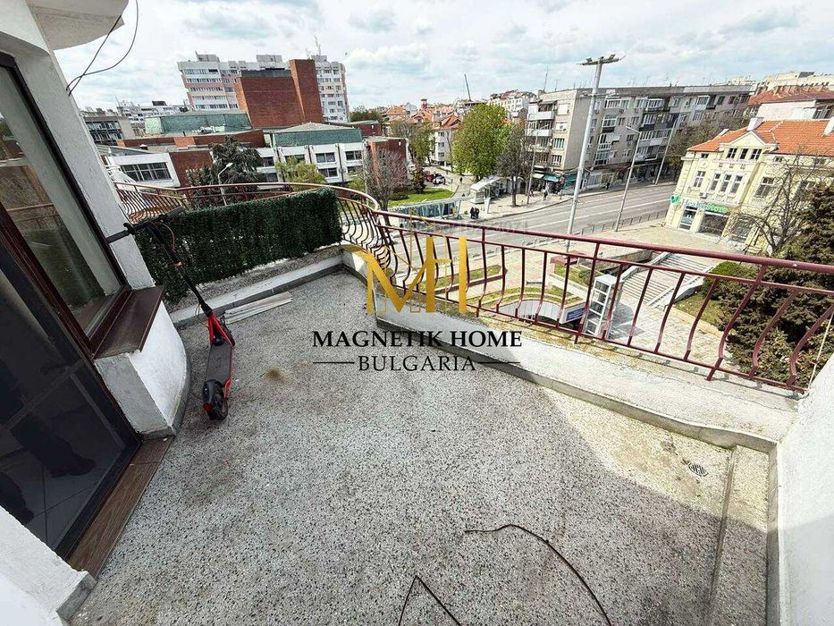 Магнетичен двустаен апартамент до ул. Александровска в супер център