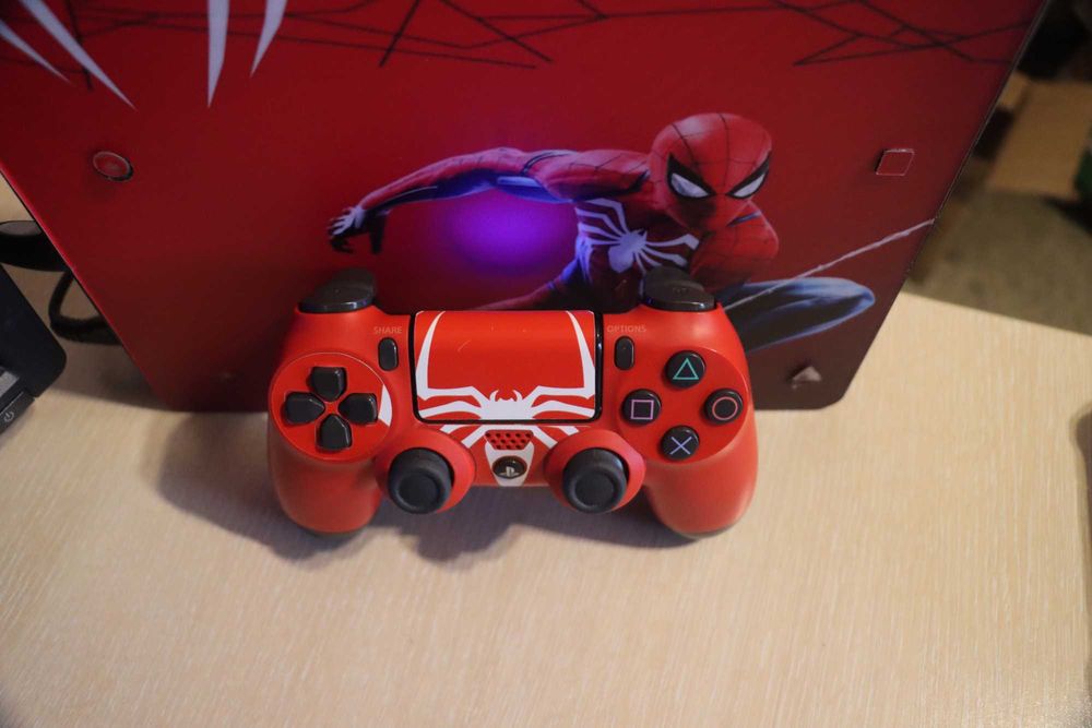 С ГАРАНЦИЯ 1Г Sony PlayStation 4 Slim SW PS4 Spider-Man профилактиран 750 GB Spider Man Limited edition 5 ПС4 Плейстейшан Плейстейшън PS 4 тестван