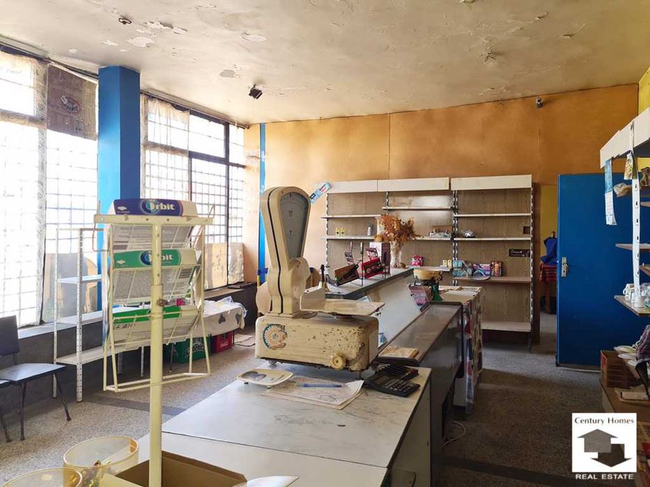 145296 Търговски обект на главната улица в с. Полски Сеновец