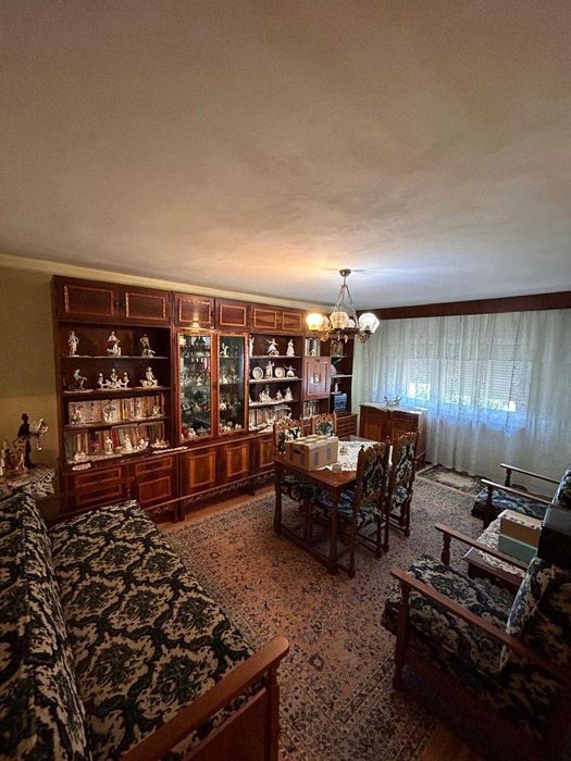Apartament 3 Camere - 3/4 - 67mp - Rovine (Dezrobirii)