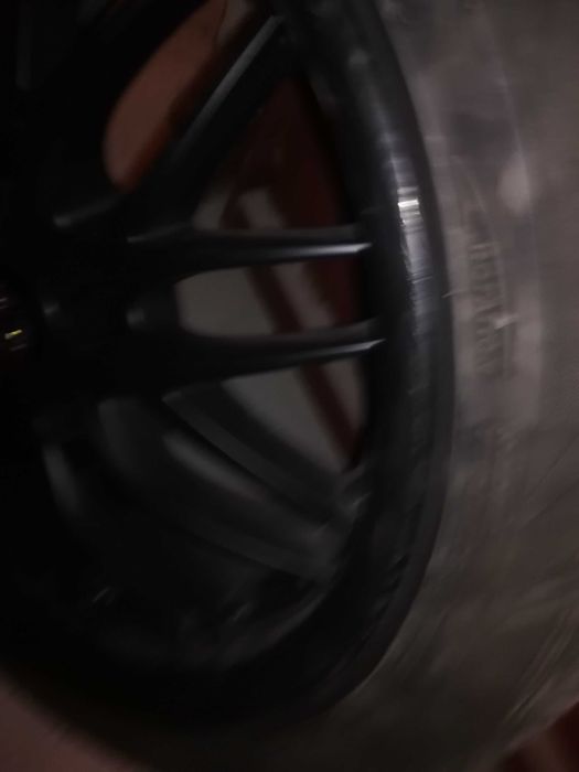 Продавам Джанти с нови гуми 205/50/17 5х114,3