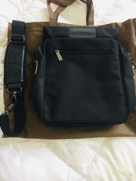 Универсальная фирменная сумка под книги, планшеты и тд с Турция