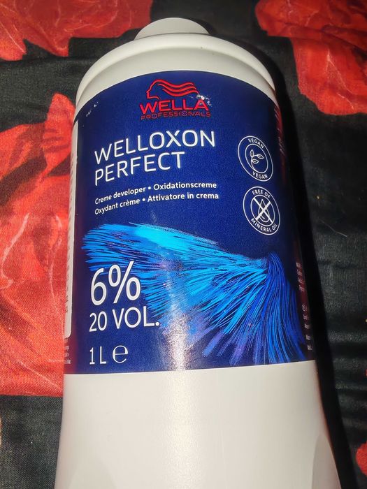 Decolorant de par profesional  Wella blond multi 7 - 800 gr si oxidant