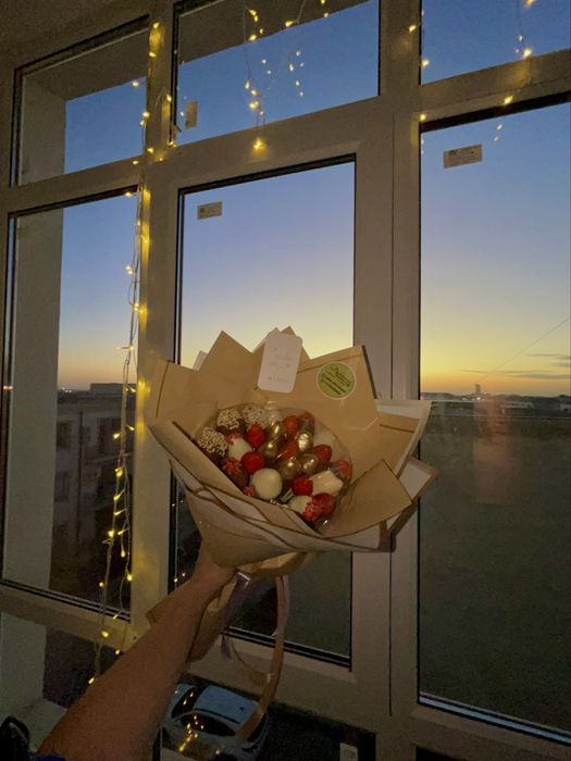 букет из клубники в шоколаде