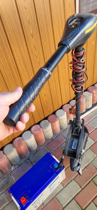 Motor electric MinnKota 55 lbs 12v