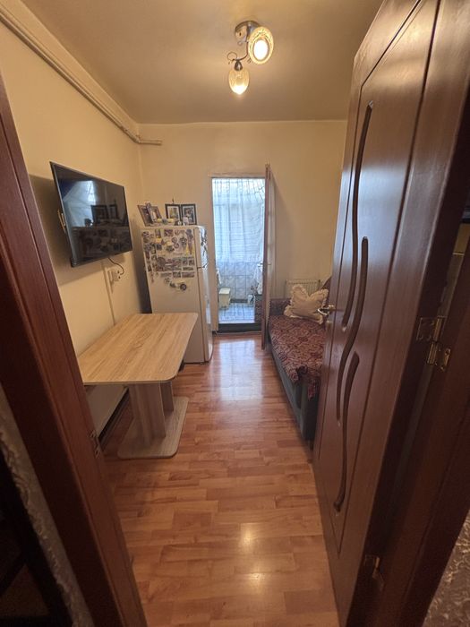 Vand apartament 2 cam decomandat, str. Dacia (zona Mall)- Targu-Jiu