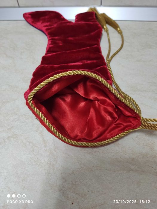 Ciorap decorativ brodat si cu margele pentru Craciun, 45cm