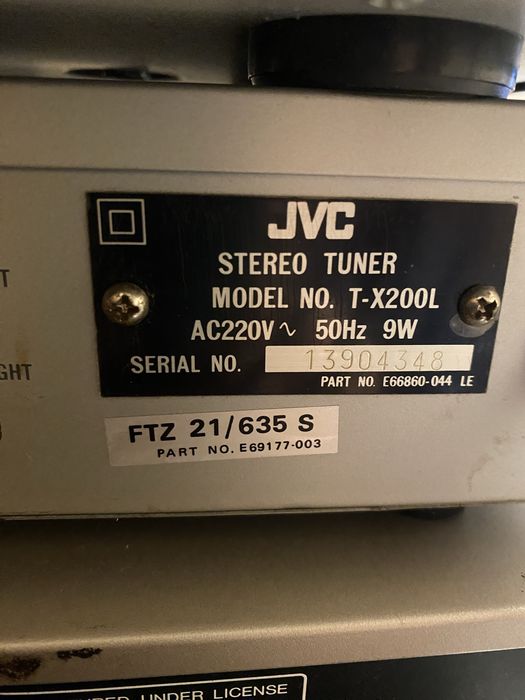 Vând JVC Tuner T-X200L FM/MW/LW Stereo