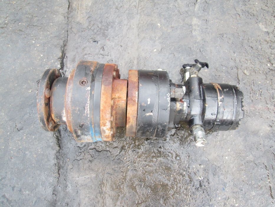 Reductor hidraulic 067601-002