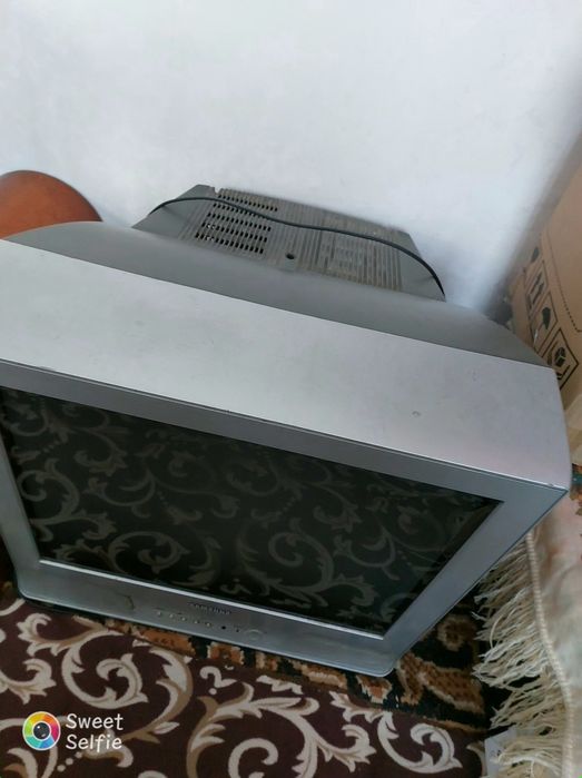 Продам телевизор