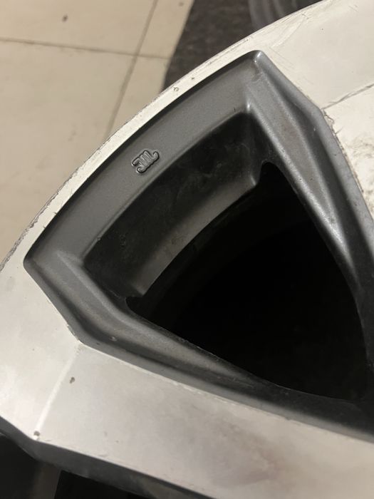 Диски  4 шт от TOYOTA LEXUS