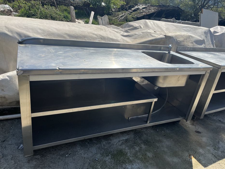 Работна маса неръждавейка