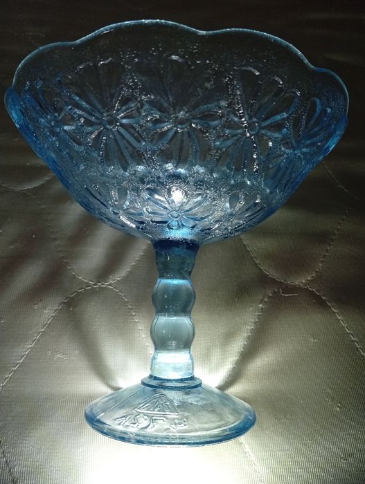 Вазы цветные и хрустальные СССР