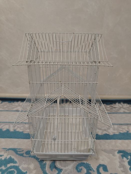 Продам клетку для мелких попугаев