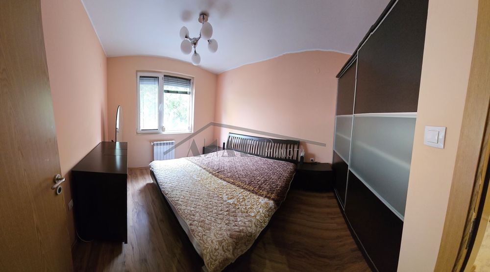 Дава се под наем Тристаен апартамент в Пловдив, Кършияка - 100 кв.м за 650 € - Снимка #7