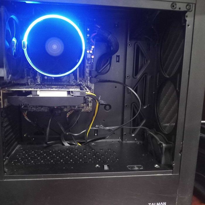 i5-11400F 2.59 GHz, AMD Radeon(TM) RX 560 Series (4 GB)