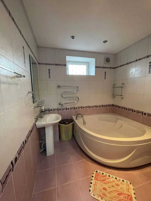 Габус 3 комнатный 120 кв.м Ор-р: Гостиница Россия Ойбек Центр