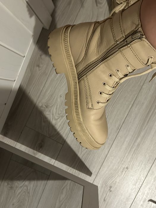 Ghete Piele Lasocki marimea 39