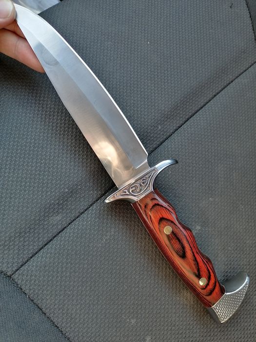 Нов Нож с Кубор.