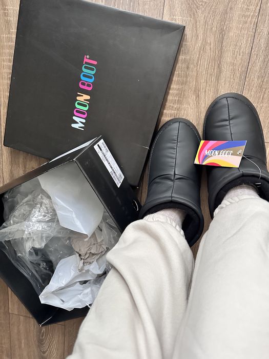 Черни боти MOON BOOT