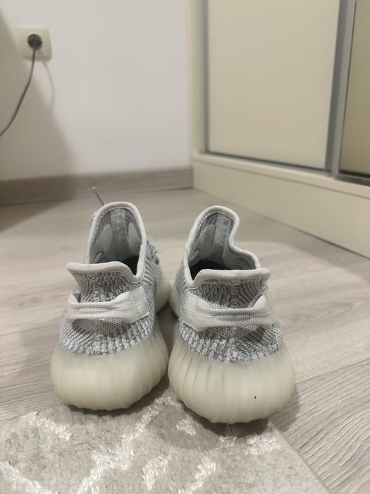 Yeezy 350 V2 Static