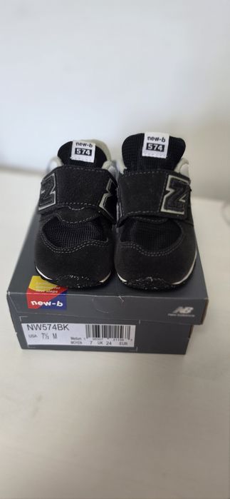 Продавам детски маратонки new balance 574 newb